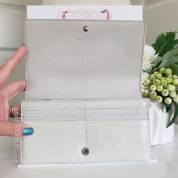 *SOLD* Authentic Pre-owned Yves Saint Laurent Croc Embossed Leather Flap Wallet - Picture 6 of 16